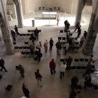 Kris-Martin-Do-not-cross-the-red-line-09-©-Walter-Schlesinger---Kunst-Station-Sankt-Peter-2012-Koeln